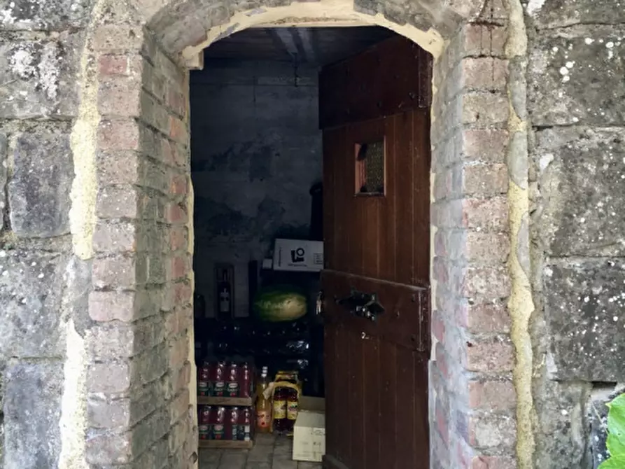 Immagine 4 di Villa in vendita  a Serramazzoni