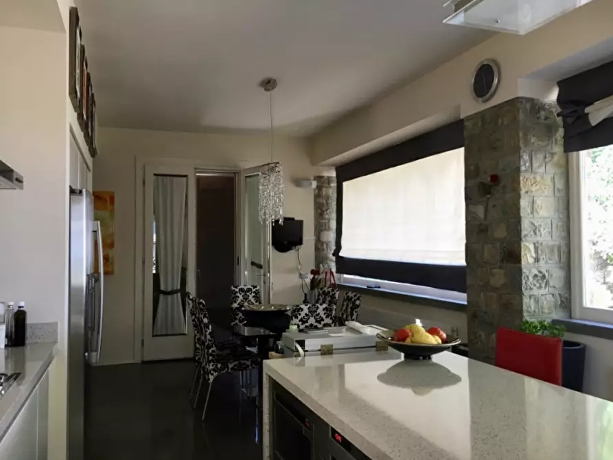 Immagine 6 di Villa in vendita  a Serramazzoni