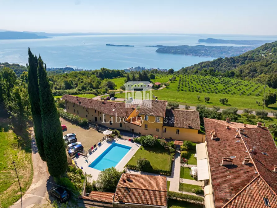 Immagine 3 di Appartamento in vendita  in Via Seniga a Salò