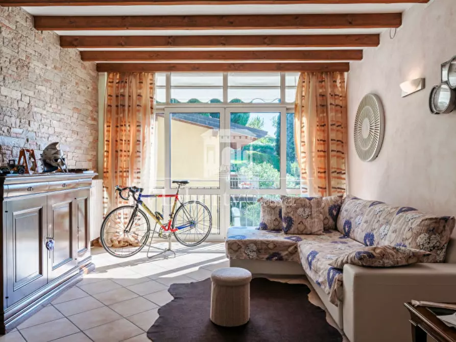 Immagine 3 di Appartamento in vendita  in Via Seniga a Salò