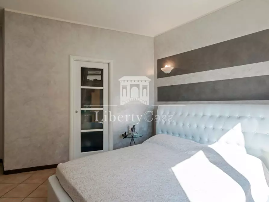 Immagine 14 di Appartamento in vendita  in Via Seniga a Salò