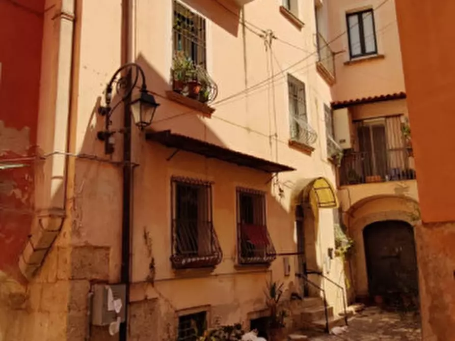 Immagine 1 di Appartamento in vendita  in Via Dante Alighieri a Eboli