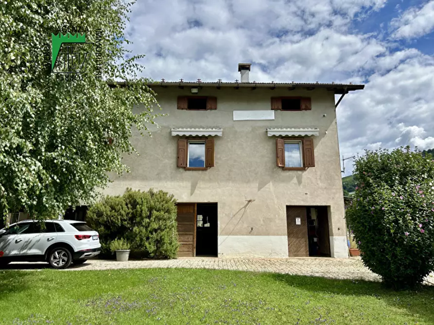 Immagine 3 di Casa indipendente in vendita  in Rione Borgo a Predaia
