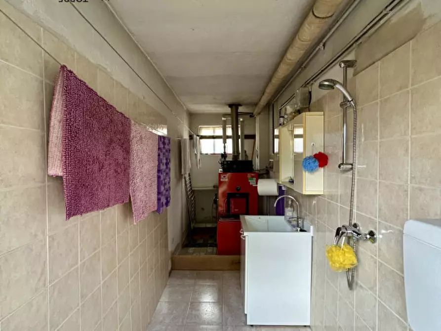 Immagine 31 di Casa indipendente in vendita  in Rione Borgo a Predaia