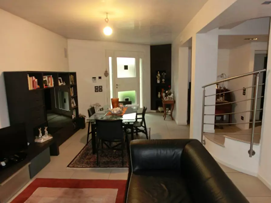 Immagine 3 di Casa bifamiliare in vendita  a Salzano