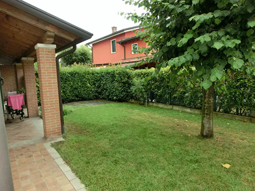 Immagine 25 di Casa bifamiliare in vendita  a Salzano