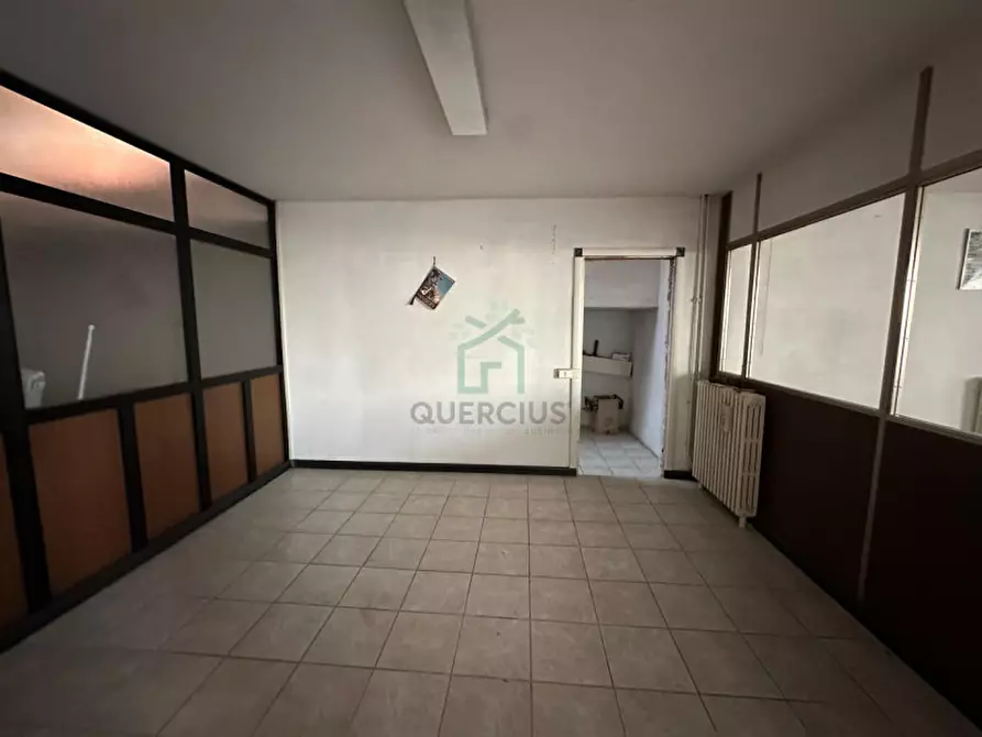 Immagine 11 di Magazzino in vendita  in VIA Del Commercio a Verona