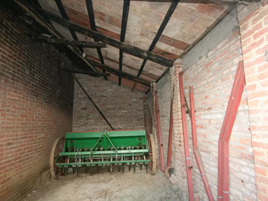 Immagine 11 di Rustico / casale in vendita  a Sinalunga