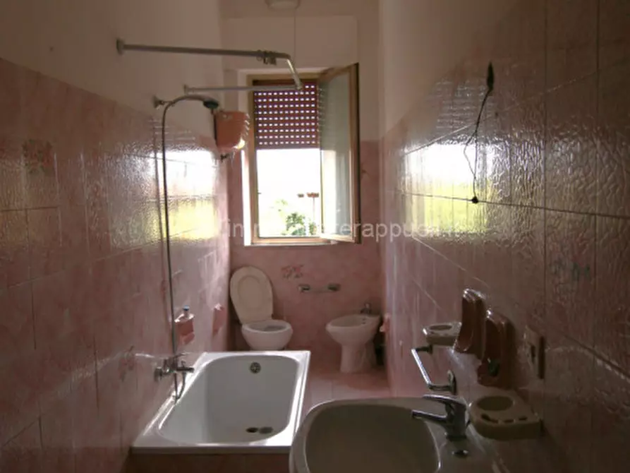 Immagine 17 di Rustico / casale in vendita  a Sinalunga