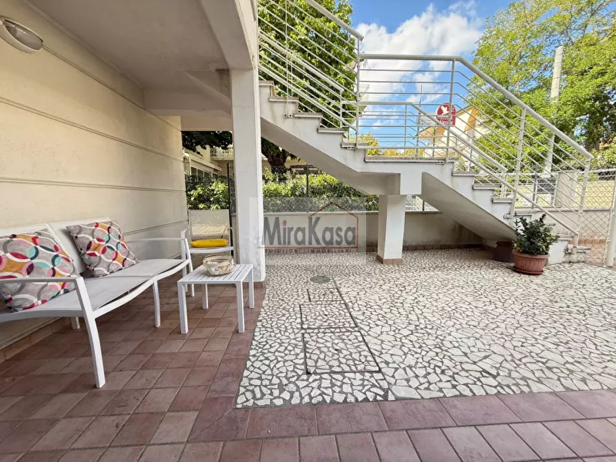 Immagine 1 di Appartamento in vendita  in Via Monreale 8 a Cervia