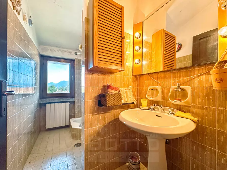 Immagine 33 di Casa indipendente in vendita  in via partigiani, 35 a Baveno