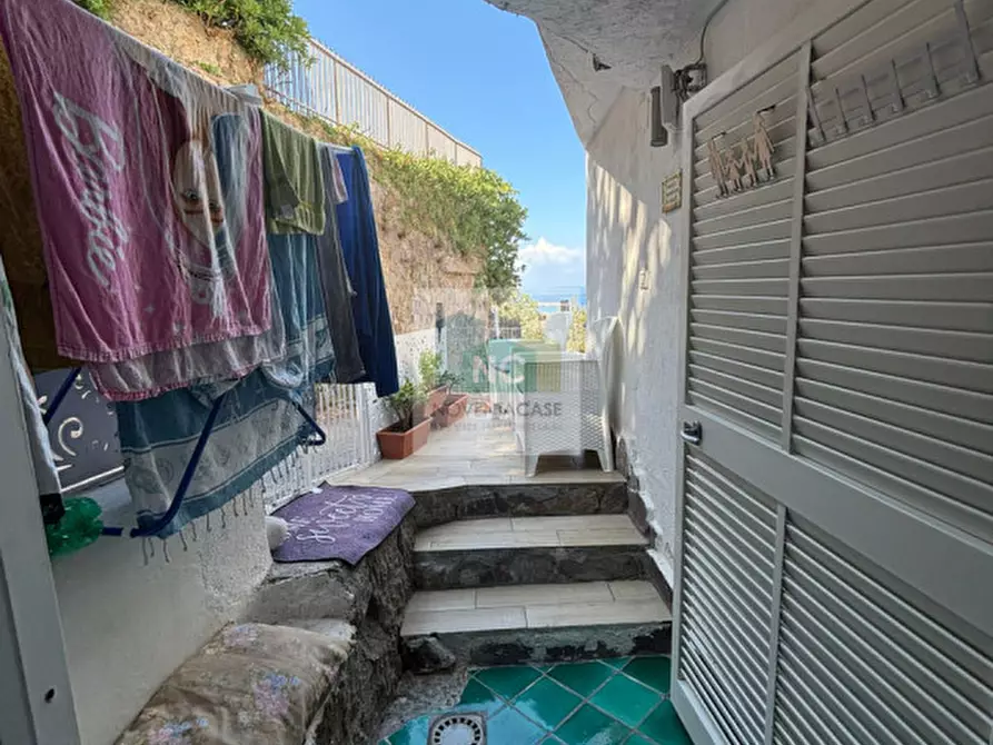 Immagine 12 di Appartamento in vendita  in VIA DEI MARMI 233 a Forio
