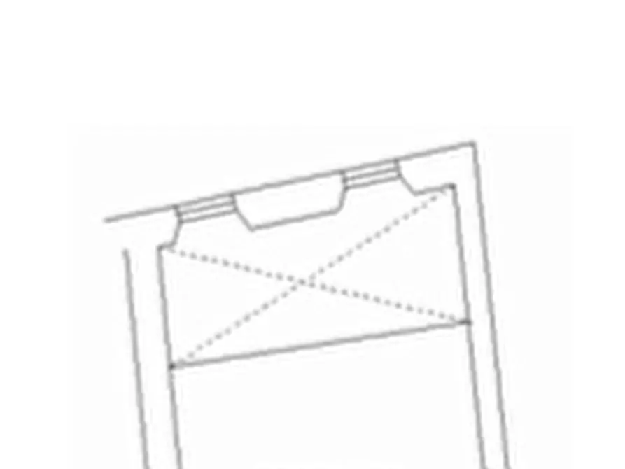 Immagine 27 di Negozio in vendita  in PIAZZETTA PESCHERIA 6 a Verona