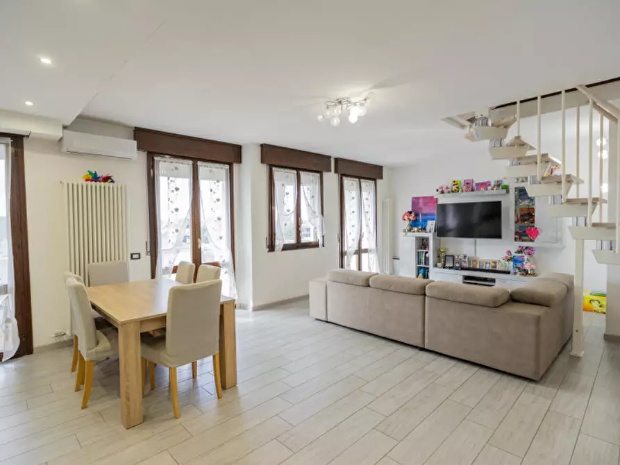 Immagine 4 di Appartamento in vendita  in Piazza Aldo Moro 6 Rubano a Rubano