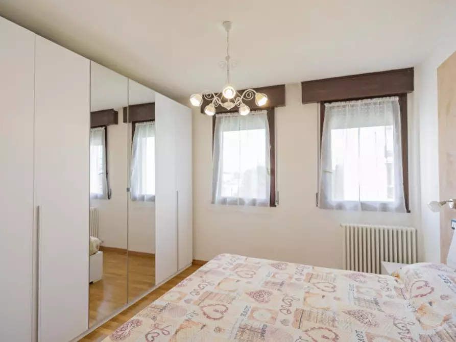 Immagine 12 di Appartamento in vendita  in Piazza Aldo Moro 6 Rubano a Rubano