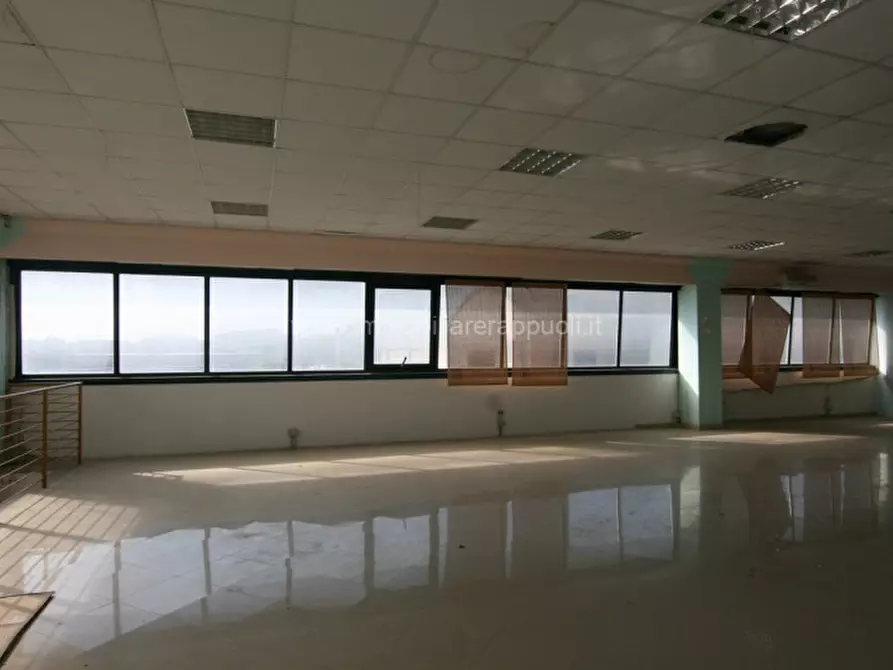 Immagine 11 di Capannone industriale in vendita  a Torrita Di Siena