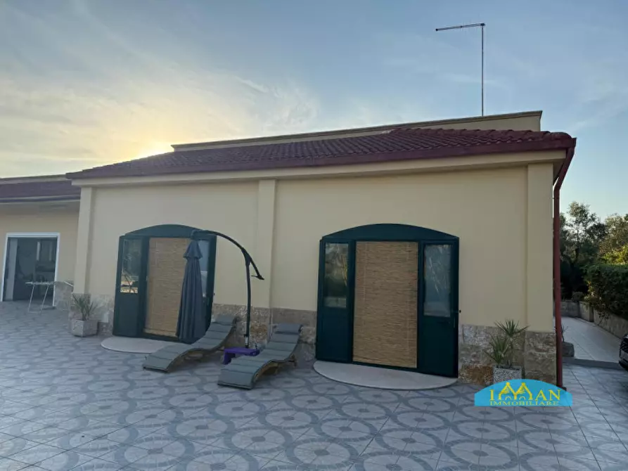 Immagine 1 di Villa in vendita  in Contrada Lecci a Ceglie Messapico