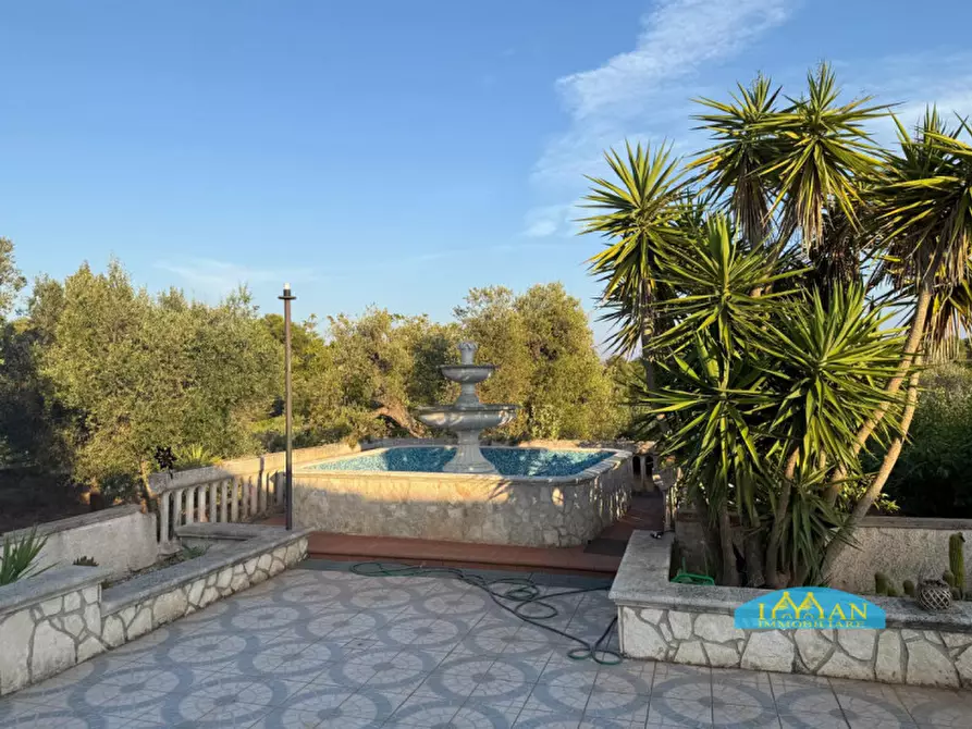 Immagine 23 di Villa in vendita  in Contrada Lecci a Ceglie Messapico