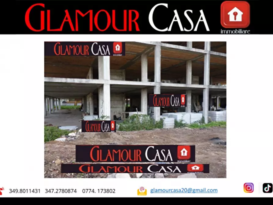 Immagine 7 di Palazzo in vendita  in Via delle Case Rosse a Roma