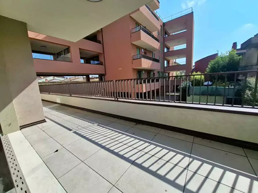Immagine 2 di Appartamento in vendita  a Villafranca Di Verona