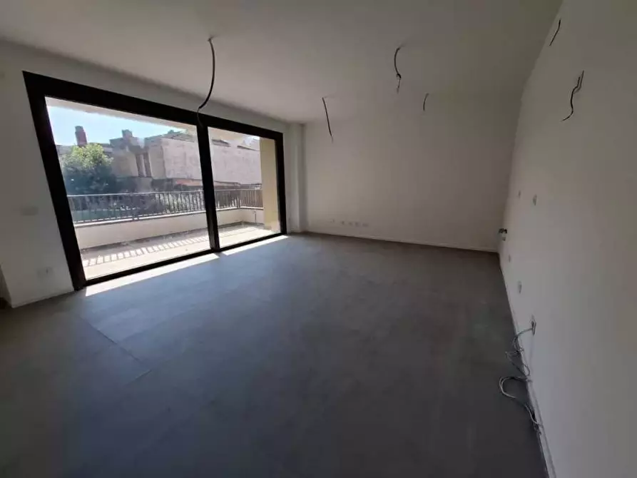 Immagine 5 di Appartamento in vendita  a Villafranca Di Verona