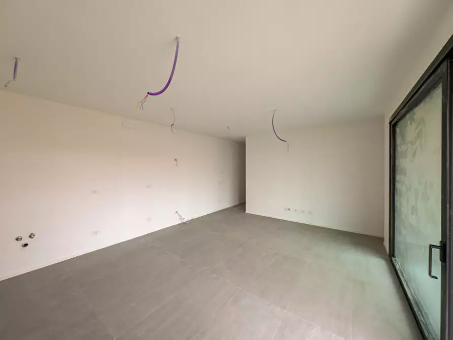 Immagine 6 di Appartamento in vendita  a Villafranca Di Verona