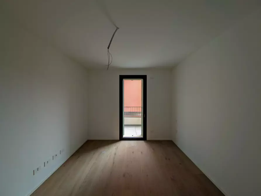 Immagine 7 di Appartamento in vendita  a Villafranca Di Verona