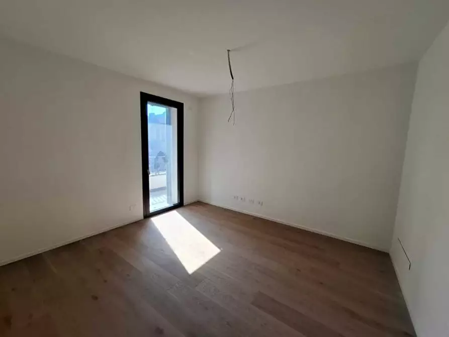 Immagine 8 di Appartamento in vendita  a Villafranca Di Verona