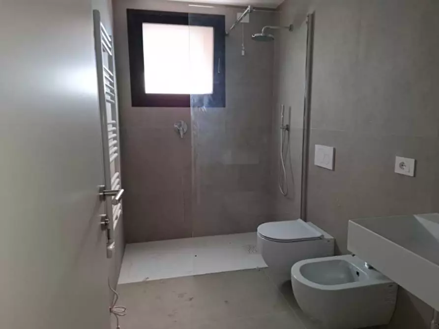 Immagine 9 di Appartamento in vendita  a Villafranca Di Verona