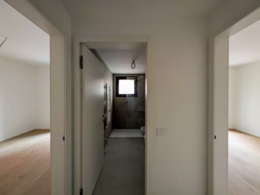 Immagine 10 di Appartamento in vendita  a Villafranca Di Verona