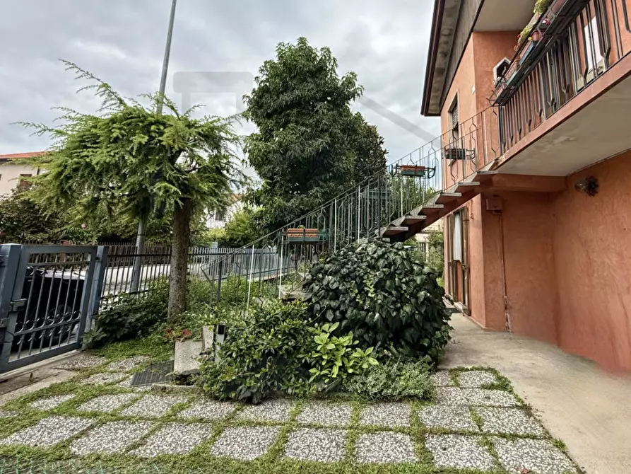 Immagine 21 di Casa indipendente in vendita  in Via Cantore a Abano Terme
