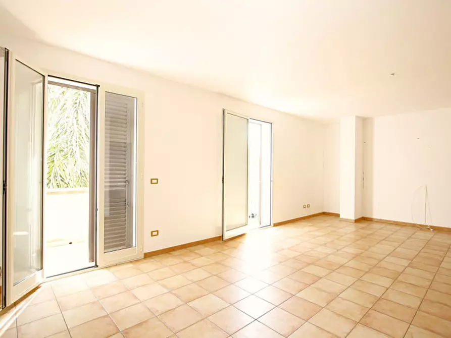 Immagine 2 di Appartamento in vendita  in Via Vittorio Emanuele a Casarano