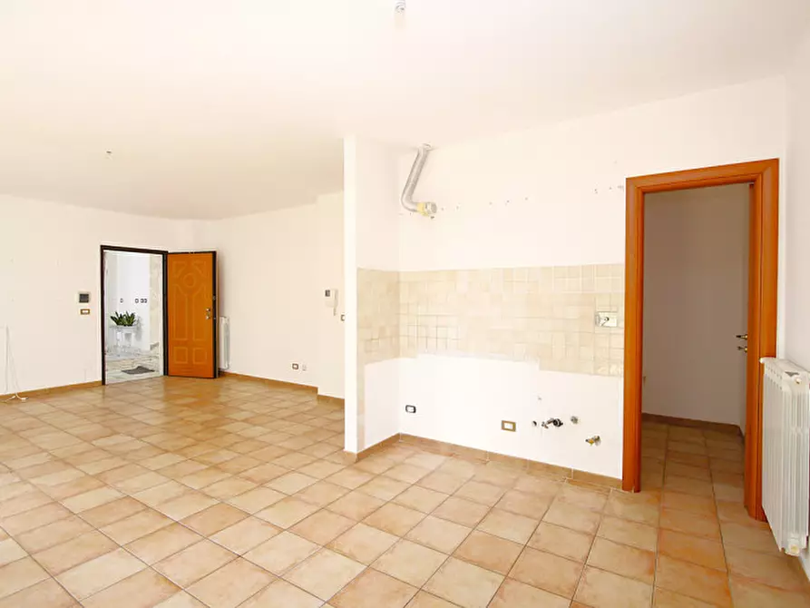Immagine 4 di Appartamento in vendita  in Via Vittorio Emanuele a Casarano