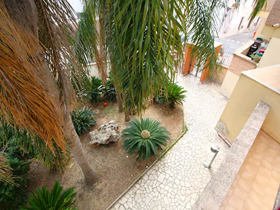 Immagine 7 di Appartamento in vendita  in Via Vittorio Emanuele a Casarano