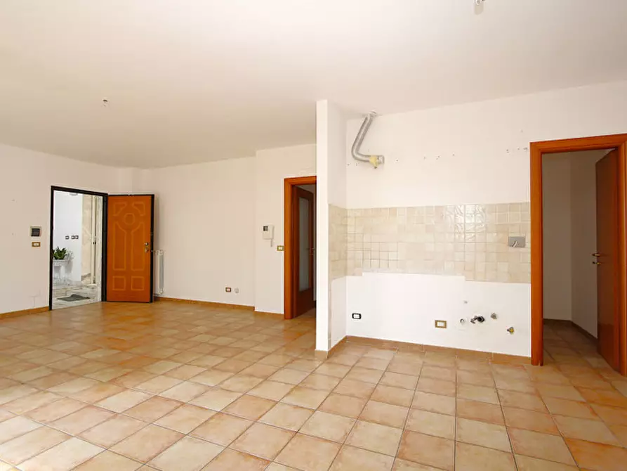 Immagine 10 di Appartamento in vendita  in Via Vittorio Emanuele a Casarano