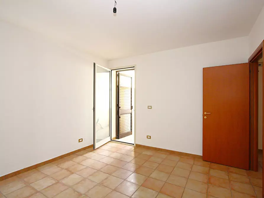 Immagine 18 di Appartamento in vendita  in Via Vittorio Emanuele a Casarano