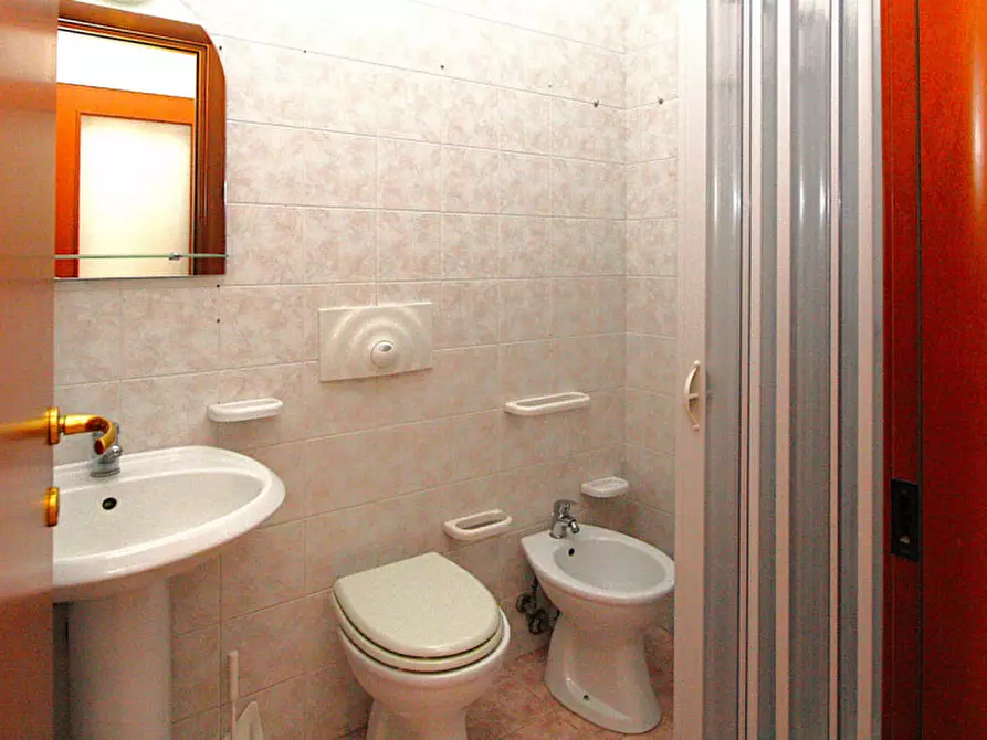 Immagine 20 di Appartamento in vendita  in Via Vittorio Emanuele a Casarano