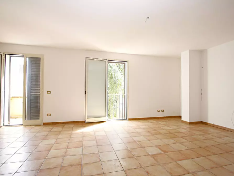 Immagine 22 di Appartamento in vendita  in Via Vittorio Emanuele a Casarano