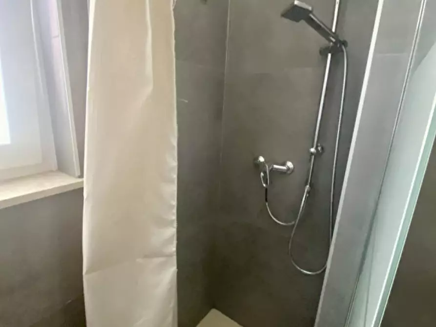 Immagine 12 di Appartamento in vendita  in via dei Castellani a Schio