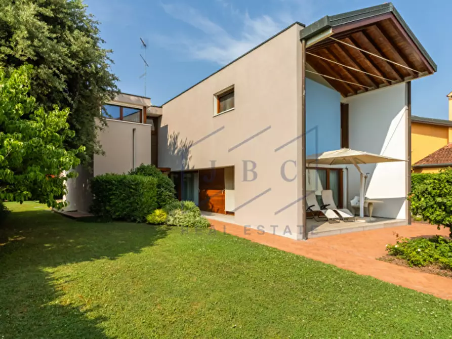 Immagine 3 di Villa in vendita  in Via Fornase I tronco a Oderzo