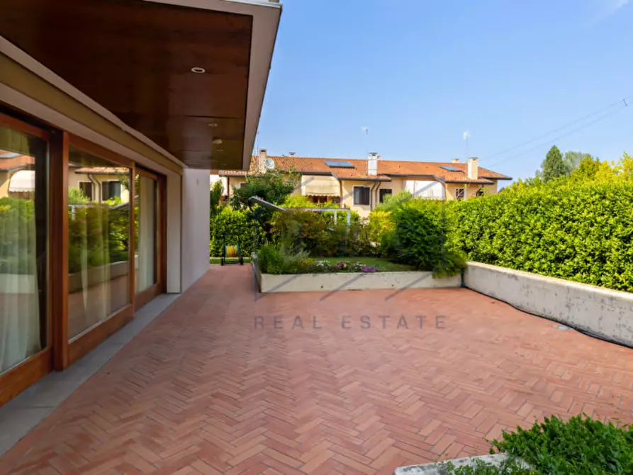 Immagine 5 di Villa in vendita  in Via Fornase I tronco a Oderzo