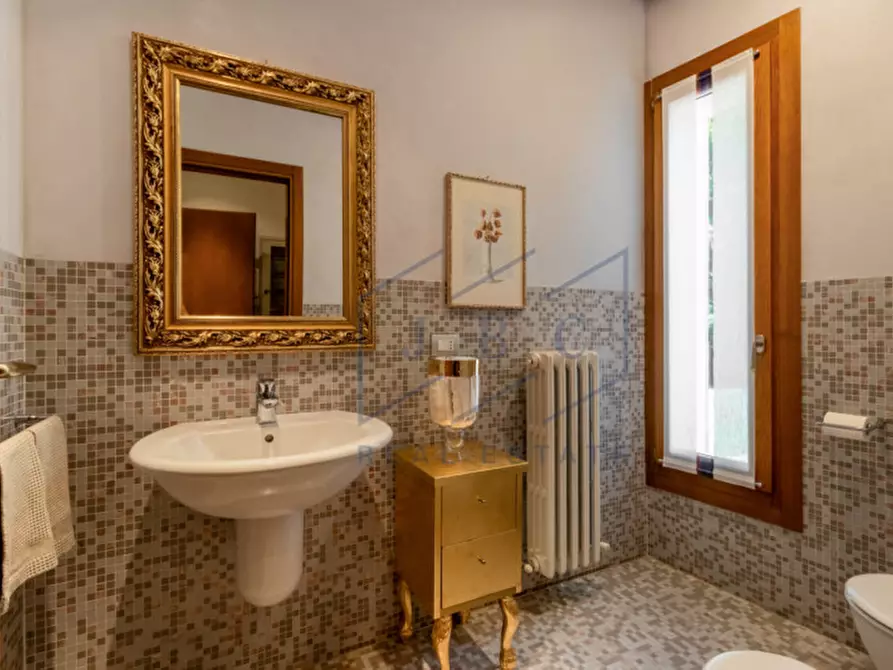 Immagine 15 di Villa in vendita  in Via Fornase I tronco a Oderzo