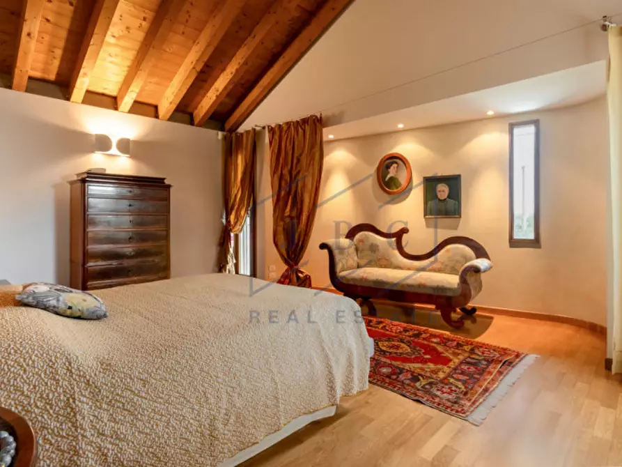 Immagine 19 di Villa in vendita  in Via Fornase I tronco a Oderzo