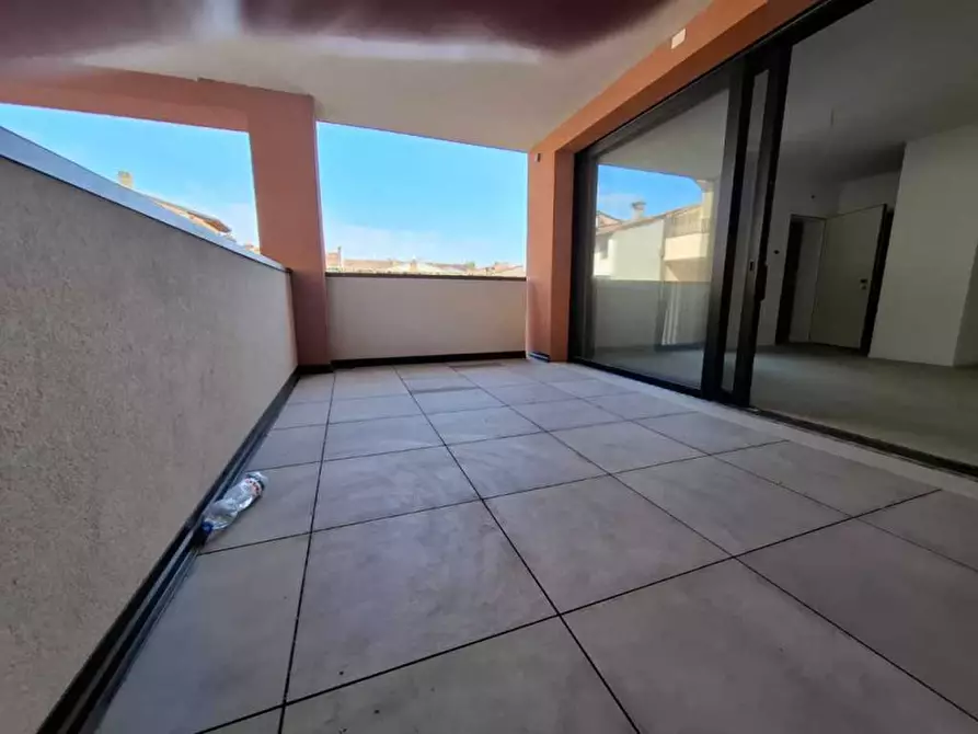 Immagine 3 di Appartamento in vendita  a Villafranca Di Verona