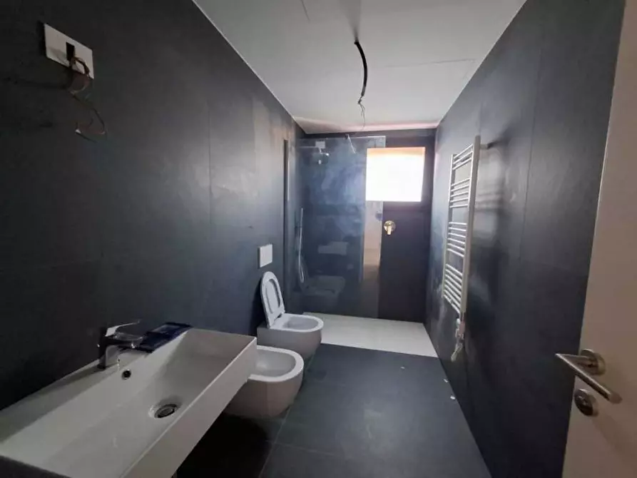 Immagine 7 di Appartamento in vendita  a Villafranca Di Verona