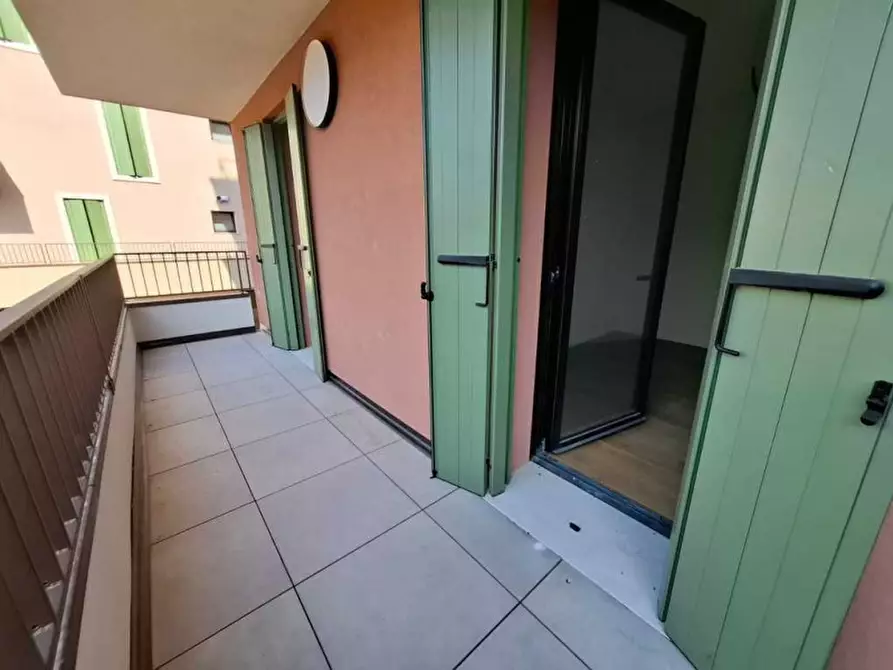 Immagine 11 di Appartamento in vendita  a Villafranca Di Verona