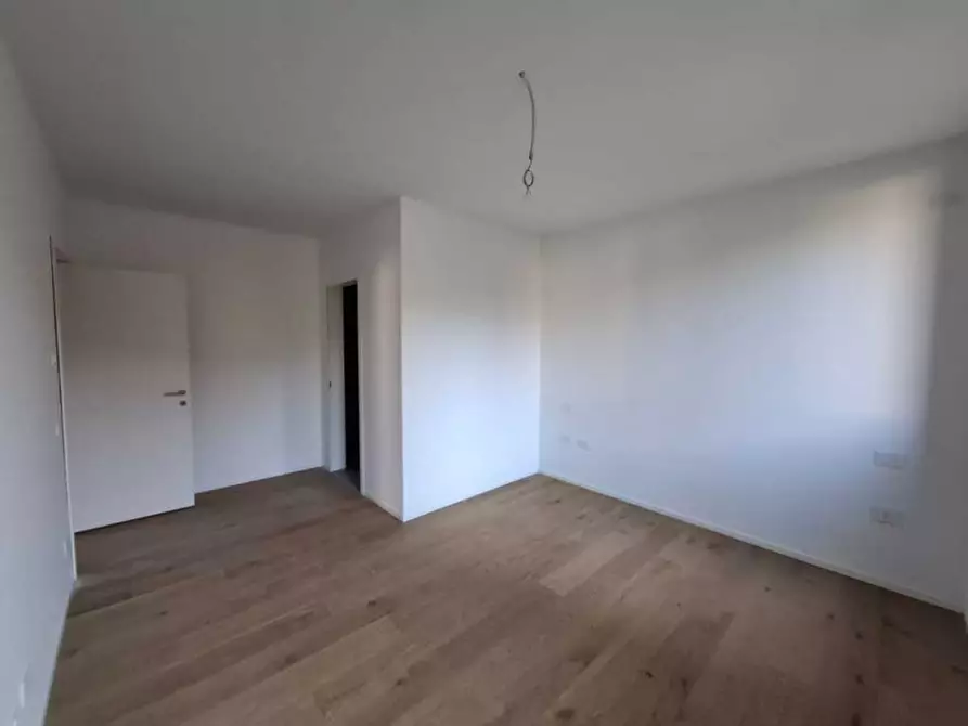 Immagine 12 di Appartamento in vendita  a Villafranca Di Verona