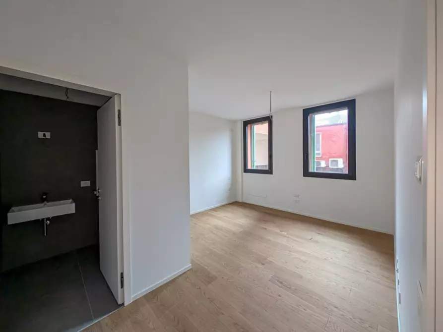 Immagine 14 di Appartamento in vendita  a Villafranca Di Verona