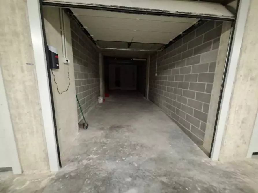 Immagine 17 di Appartamento in vendita  a Villafranca Di Verona