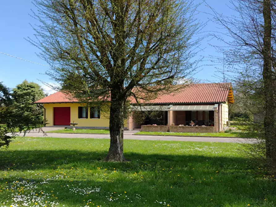 Immagine 2 di Casa indipendente in vendita  in Via Scortegara a Mirano